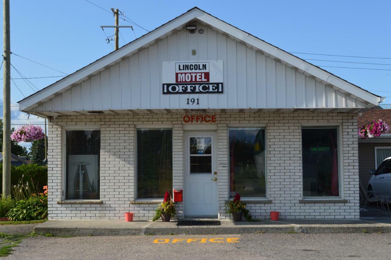 林肯汽车旅馆 Sturgeon Falls 外观 照片